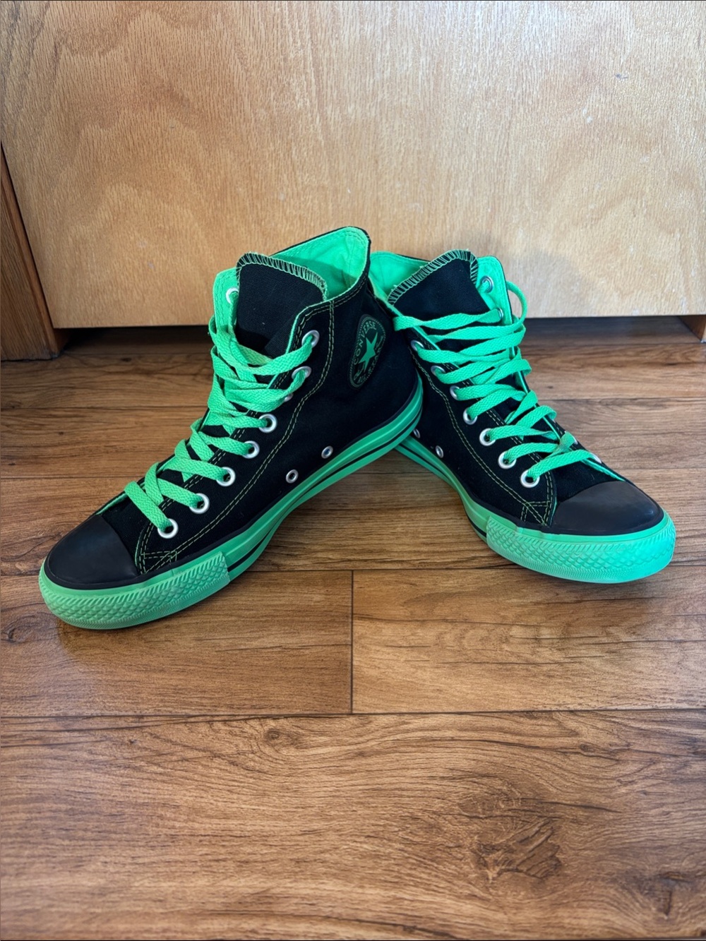Men's or Women’s High-Top Sneakers in Black and Green